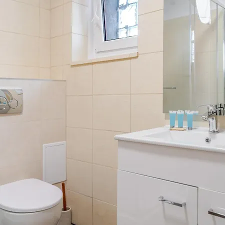 Staromiejska Comfort By Bookinghost Apartmán *
