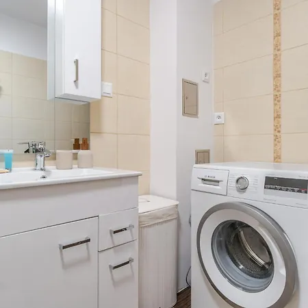 Staromiejska Comfort By Bookinghost Apartmán