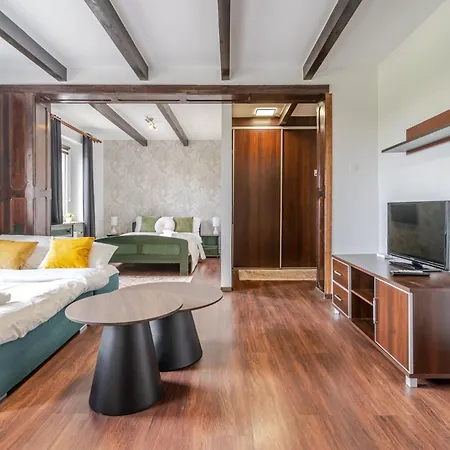 Staromiejska Comfort By Bookinghost