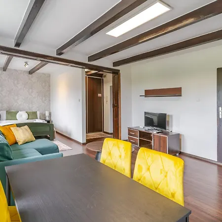Staromiejska Comfort By Bookinghost Apartmán
