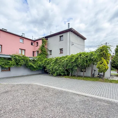 Staromiejska Comfort By Bookinghost Apartmán *